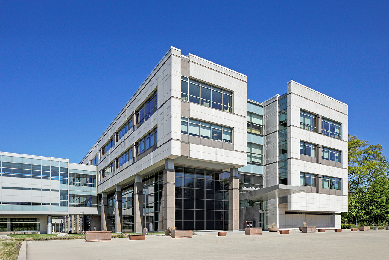Northeast Science and Technology Center (NEST) - Onyx Equities, LLC